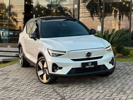 VOLVO XC40 P8 RECHARGE TWIN ELECTRIC ULTIMATE AWD